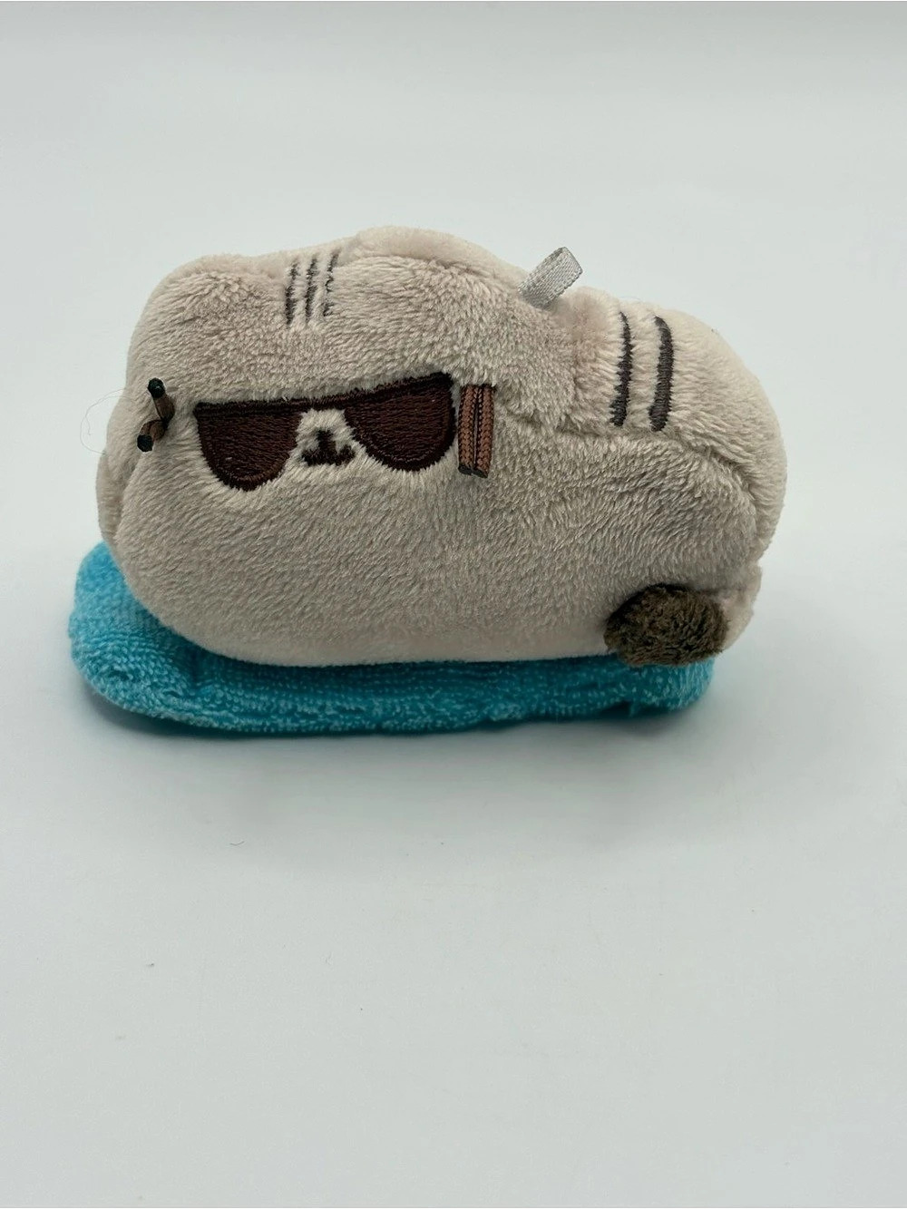 2016 Gund Pusheen Blind Box Beach Towel Series 3 Places Cats Sit Plush Cat 3”
